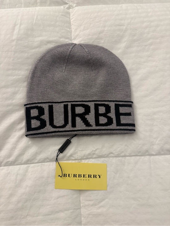 Burberry Other - Burberry Grey Beanie